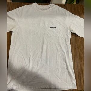 Men’s Medium Patagonia Tee